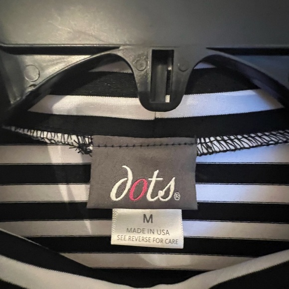 DOTS TOP BLACK & WHITE STRIPES. SIZE MED MOCK TURTLE NECK W/OPEN SCOOP NECK - Picture 7 of 7